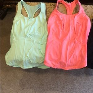 Black and white work out tank tops